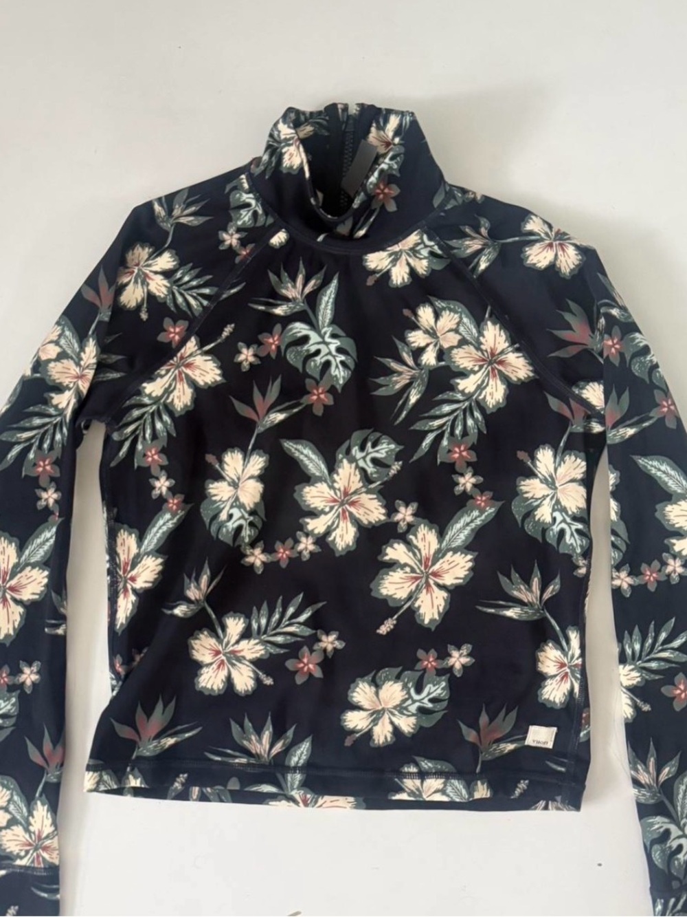 Vuori Marine Mock Neck Long Sleeve Top - Ink Maui